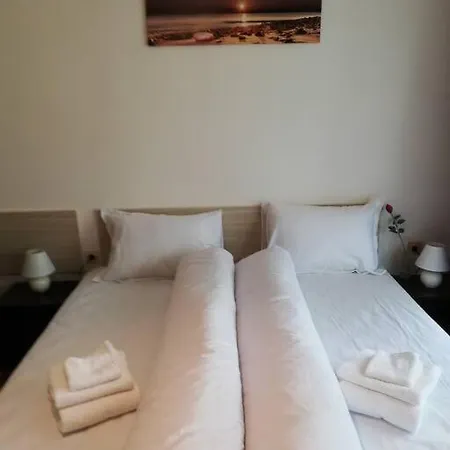 Cozy Maisonette Close To Center And Beach